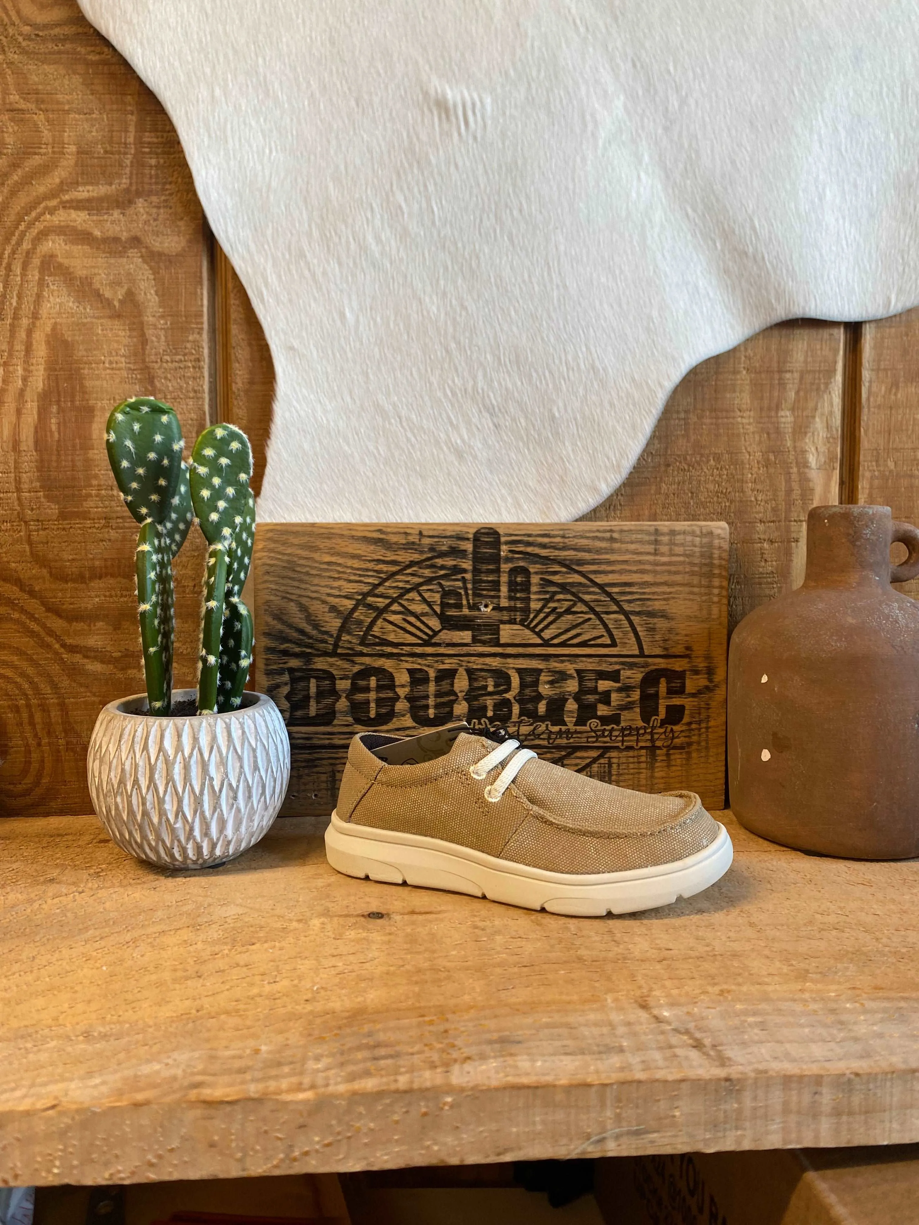 Ariat Kid's Hilo In Washed Tan Canvas