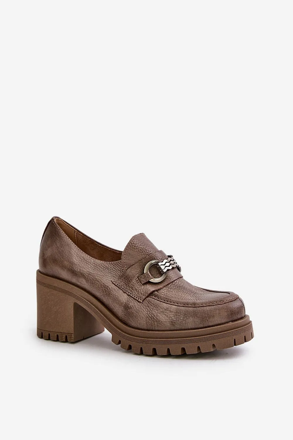 Heeled low shoes